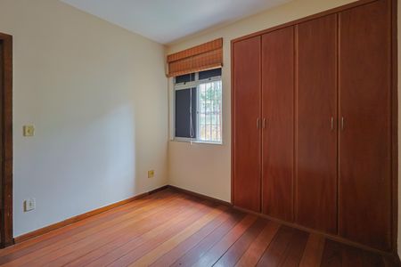 Apartamento à venda com 90m², 3 quartos e 2 vagas Apartamento à venda com 90m², 3 quartos e 2 vagasQuarto 2