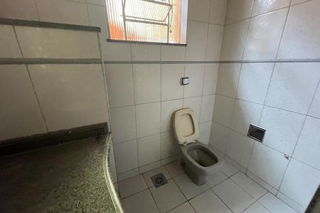 Casa para alugar com 200m², 3 quartos e 2 vagasBanheiro Social