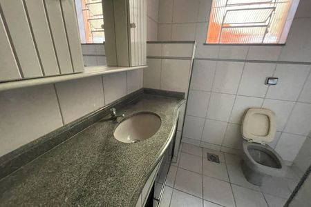 Casa para alugar com 200m², 3 quartos e 2 vagasBanheiro Social