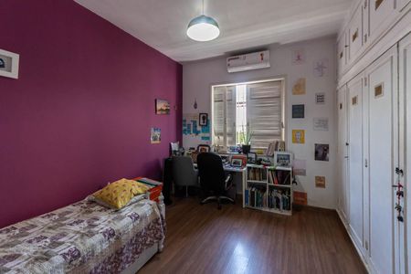 Casa de condomínio à venda com 235m², 3 quartos e 2 vagasQuarto 1