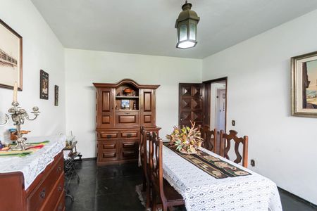 Casa de condomínio à venda com 235m², 3 quartos e 2 vagasSala de Jantar