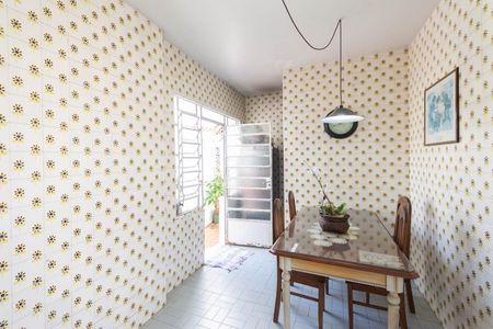 Casa de condomínio à venda com 235m², 3 quartos e 2 vagasCopa