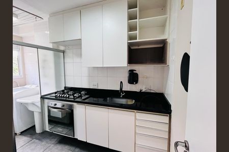 Cozinha de apartamento à venda com 2 quartos, 54m² em Jardim Peri, São Paulo