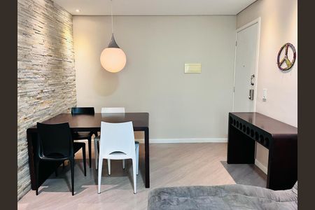 Apartamento à venda com 51m², 2 quartos e 1 vaga Apartamento à venda com 51m², 2 quartos e 1 vagaSala
