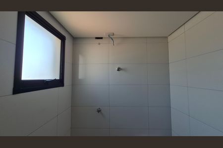 Banheiro  de kitnet/studio à venda com 1 quarto, 20m² em Vila Sao Pedro, Santo André
