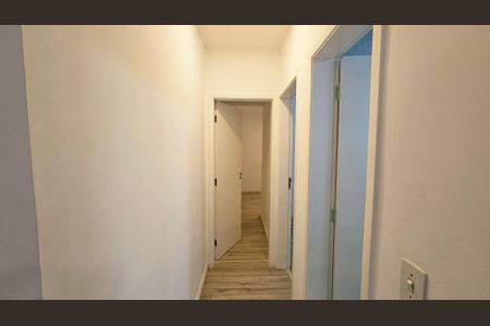 Corredor de apartamento para alugar com 2 quartos, 50m² em Vila Della Piazza, Jundiaí