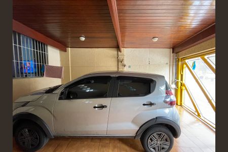 Casa à venda com 140m², 2 quartos e 2 vagas Casa à venda com 140m², 2 quartos e 2 vagasGaragem