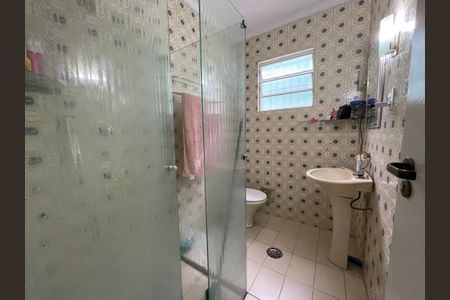 Casa à venda com 140m², 2 quartos e 2 vagas Casa à venda com 140m², 2 quartos e 2 vagasBanheiro 1
