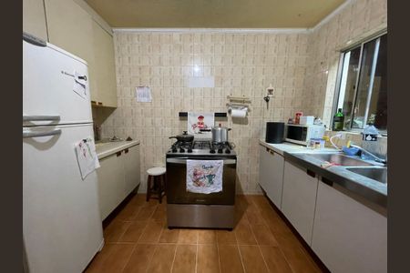 Casa à venda com 140m², 2 quartos e 2 vagas Casa à venda com 140m², 2 quartos e 2 vagasCozinha