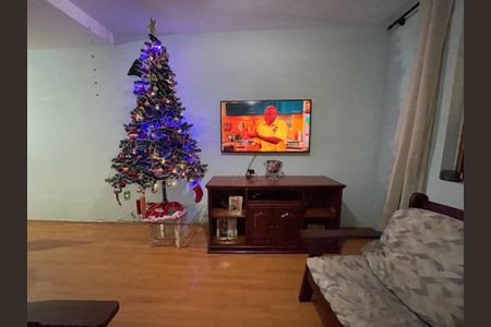 Casa à venda com 140m², 2 quartos e 2 vagas Casa à venda com 140m², 2 quartos e 2 vagasSala