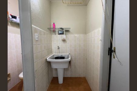 Casa à venda com 140m², 2 quartos e 2 vagas Casa à venda com 140m², 2 quartos e 2 vagasÁrea de Serviço