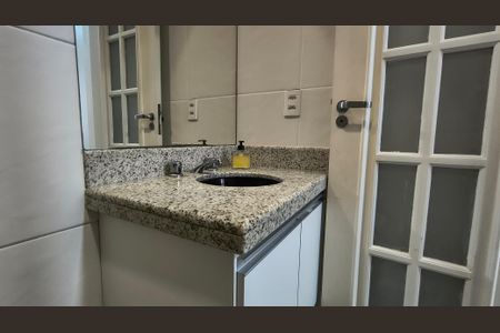 Apartamento para alugar com 282m², 3 quartos e 3 vagasBanheiro da Suíte 2
