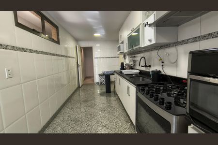 Apartamento para alugar com 282m², 3 quartos e 3 vagasCozinha e Área de Serviço