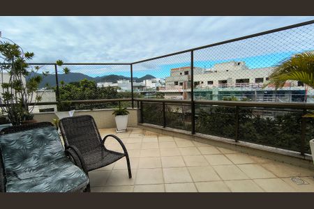 Apartamento para alugar com 282m², 3 quartos e 3 vagasVaranda