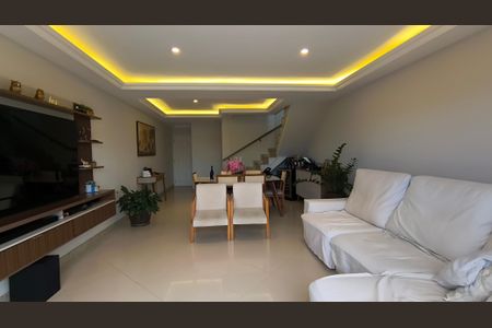 Apartamento para alugar com 282m², 3 quartos e 3 vagasSala