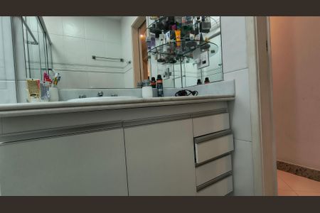 Apartamento para alugar com 282m², 3 quartos e 3 vagasBanheiro da Suíte 1