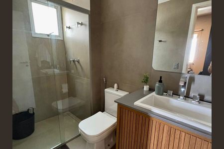 Apartamento à venda com 80m², 2 quartos e 1 vaga Apartamento à venda com 80m², 2 quartos e 1 vagaBanheiro da Suíte 2