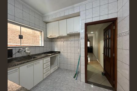 Casa para alugar com 180m², 3 quartos e 2 vagasCozinha