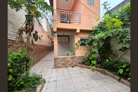 Casa para alugar com 180m², 3 quartos e 2 vagasQuintal