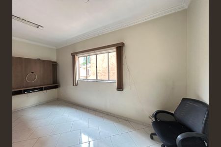 Casa para alugar com 180m², 3 quartos e 2 vagasSala de TV