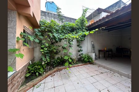 Casa para alugar com 180m², 3 quartos e 2 vagasQuintal
