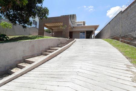 Casa à venda com 500m², 4 quartos e 2 vagasFachada