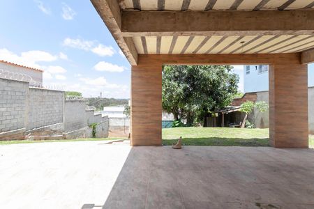 Casa à venda com 500m², 4 quartos e 2 vagasEntrada