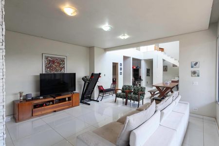 Casa à venda com 500m², 4 quartos e 2 vagasSala 1