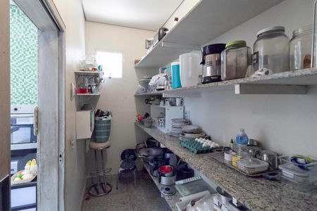 Casa à venda com 500m², 4 quartos e 2 vagasDespensa