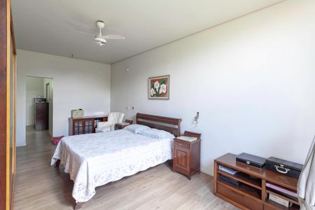 Casa à venda com 500m², 4 quartos e 2 vagasSuíte 