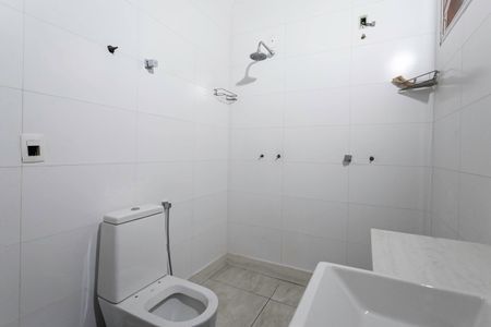 Casa à venda com 500m², 4 quartos e 2 vagasBanheiro da suíte 