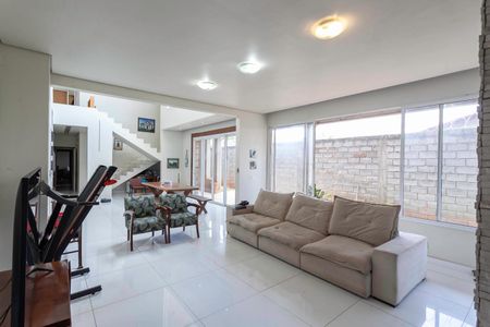 Sala 1 de casa à venda com 4 quartos, 500m² em Trevo, Belo Horizonte