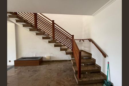 Casa à venda com 360m², 4 quartos e 5 vagasFoto 28