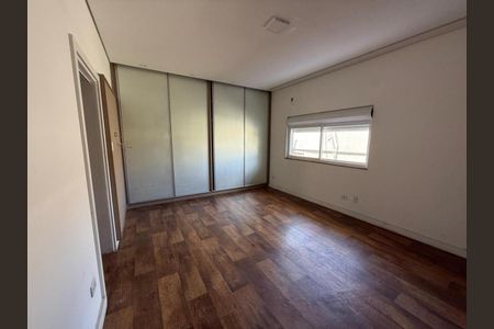 Casa à venda com 360m², 4 quartos e 5 vagasFoto 14