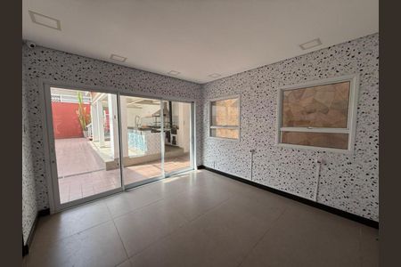 Foto 18 de casa à venda com 4 quartos, 360m² em Jardim da Gloria, São Paulo
