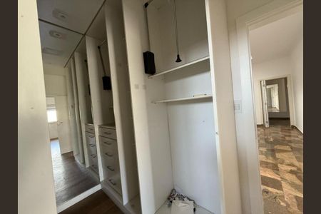 Casa à venda com 360m², 4 quartos e 5 vagasFoto 26