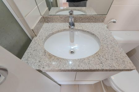 Apartamento à venda com 50m², 2 quartos e 1 vaga Apartamento à venda com 50m², 2 quartos e 1 vagaBanheiro