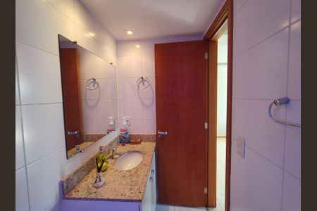 Apartamento à venda com 127m², 3 quartos e 2 vagasBanheiro 