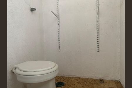 Apartamento para alugar com 75m², 2 quartos e sem vagaBanheiro de serviço