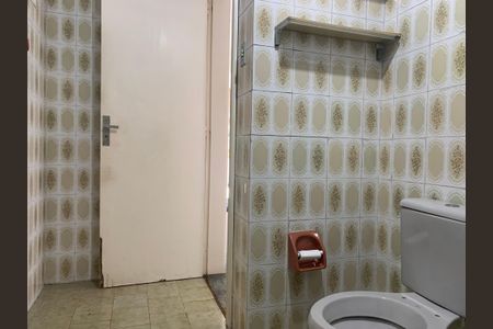Apartamento para alugar com 75m², 2 quartos e sem vagaBanheiro