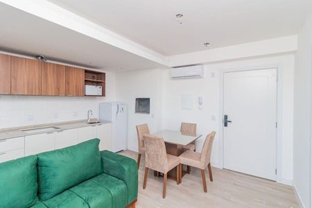 Sala de apartamento para alugar com 1 quarto, 36m² em Jardim do Salso, Porto Alegre