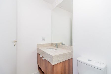 Banheiro de apartamento para alugar com 1 quarto, 36m² em Jardim do Salso, Porto Alegre