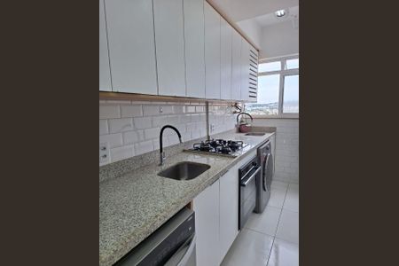Apartamento à venda com 58m², 2 quartos e 1 vagaCozinha e área de serviço