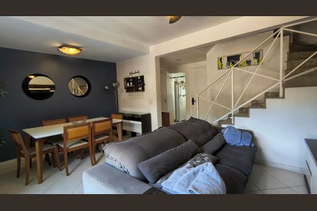 Sala de casa de condomínio à venda com 4 quartos, 140m² em Vargem Pequena, Rio de Janeiro