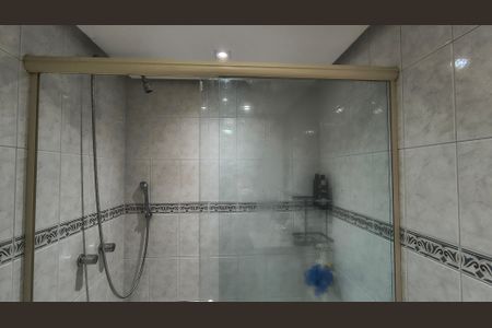 Casa de condomínio à venda com 140m², 4 quartos e 2 vagasBanheiro Social