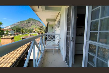 Casa de condomínio à venda com 140m², 4 quartos e 2 vagasVaranda da Suíte