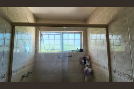 Casa de condomínio à venda com 140m², 4 quartos e 2 vagasBanheiro da Suíte