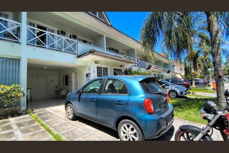 Casa de condomínio à venda com 140m², 4 quartos e 2 vagasFachada da Casa