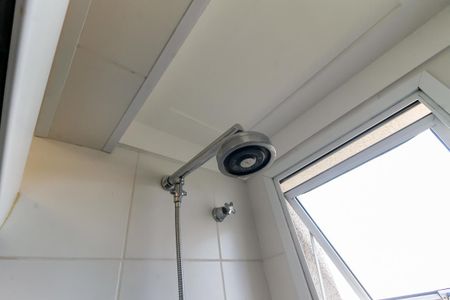 Apartamento para alugar com 67m², 2 quartos e 2 vagas Apartamento para alugar com 67m², 2 quartos e 2 vagasBanheiro da Suíte - chuveiro