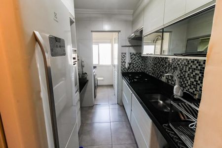 Apartamento para alugar com 67m², 2 quartos e 2 vagas Apartamento para alugar com 67m², 2 quartos e 2 vagasCozinha - Armários